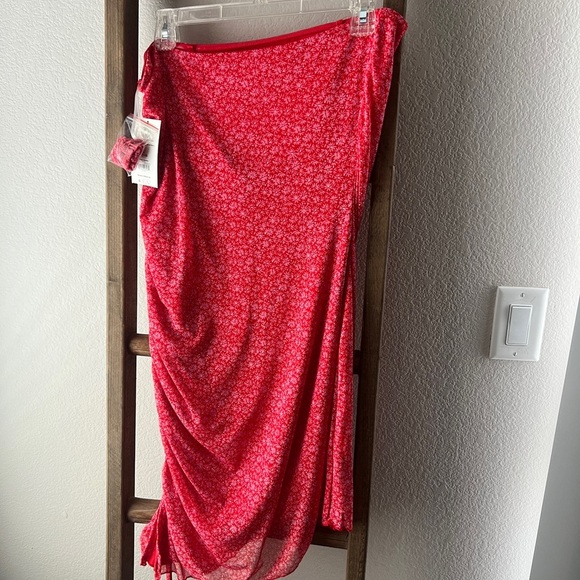 Red Floral Ruched Skirt - Picture 2 of 6